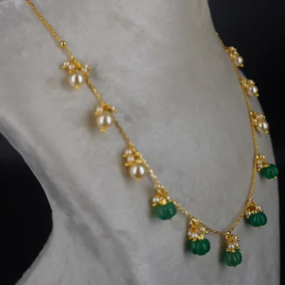 HK0341 Emarald Green Pumpkins & Pearl Necklace - Image 4