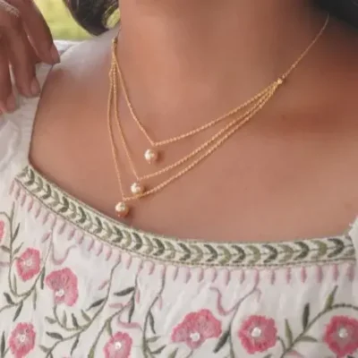 pearl necklace